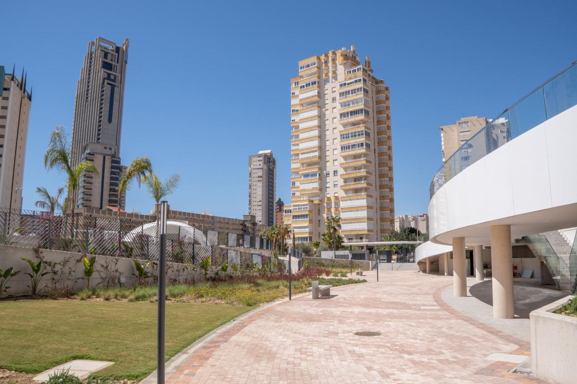 44 By Costa Activa * Benidorm